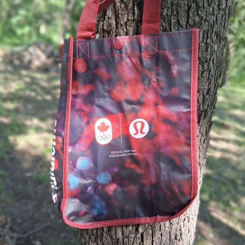 lululemon athletica Multicolor Tote Bags